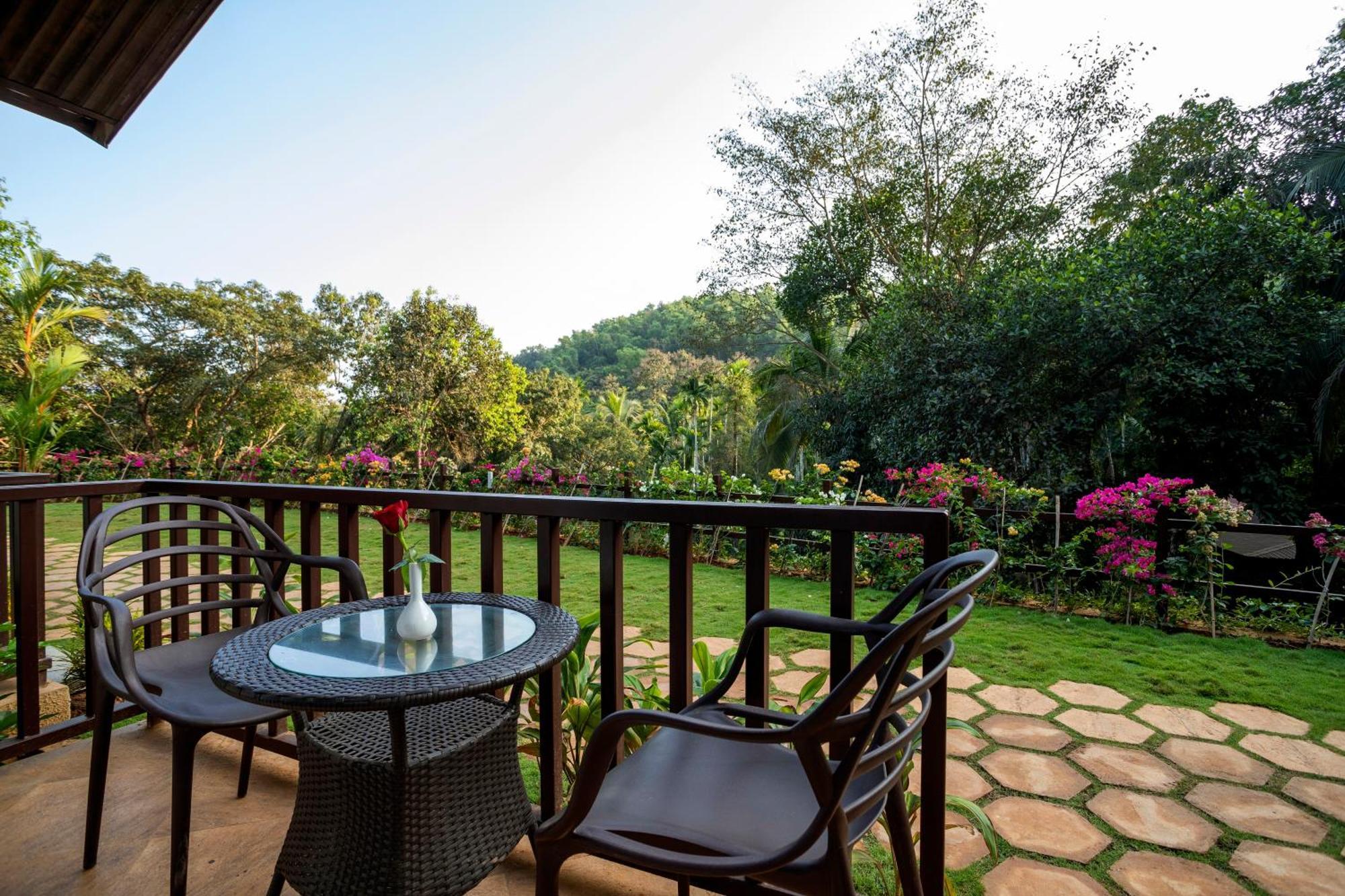 Stone Wood Nature Resort, Gokarna Gokarna  Luaran gambar